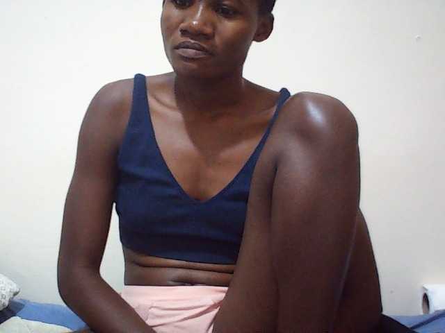 sweetlove04 live cam on BongaCams