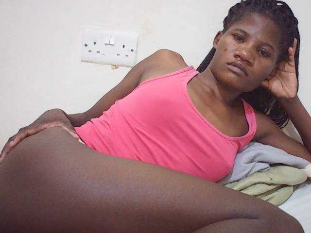 sweetlove04 live cam on BongaCams