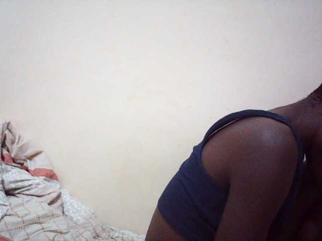 sweetlove04 live cam on BongaCams