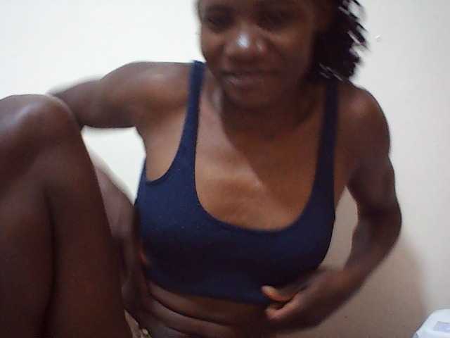 sweetlove04 live cam on BongaCams