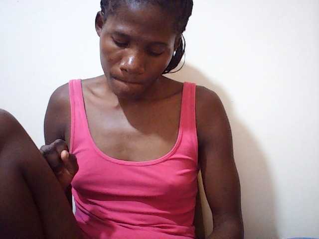 sweetlove04, en vivo ahora en BongaCams