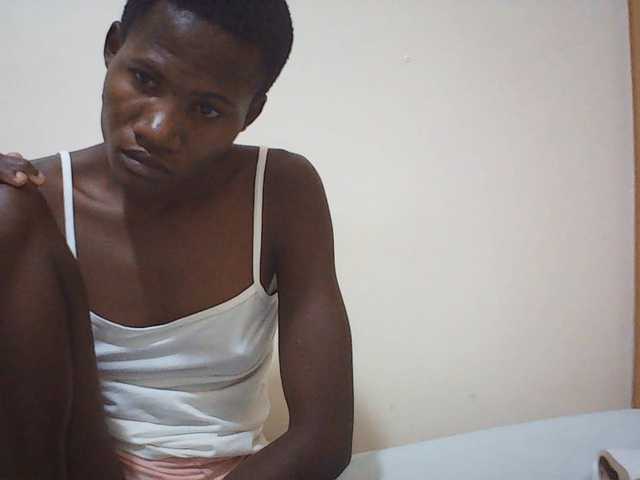 sweetlove04 live cam on BongaCams