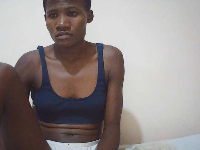 sweetlove04 live cam on BongaCams