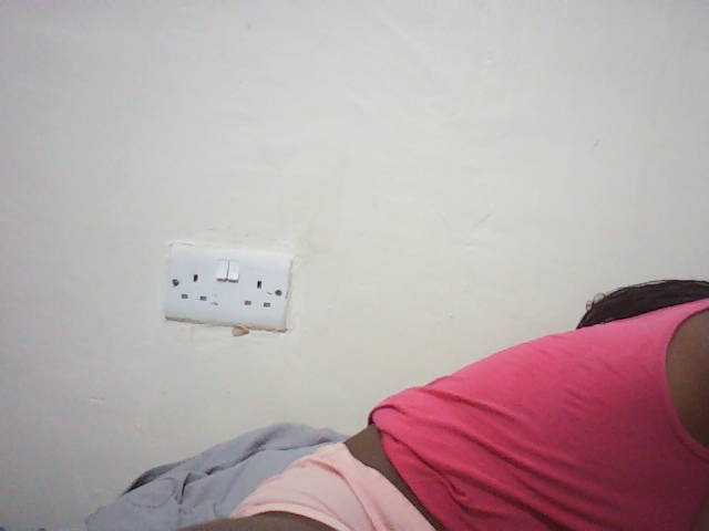 sweetlove04 live cam on BongaCams