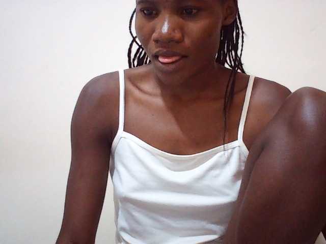 sweetlove04 live cam on BongaCams