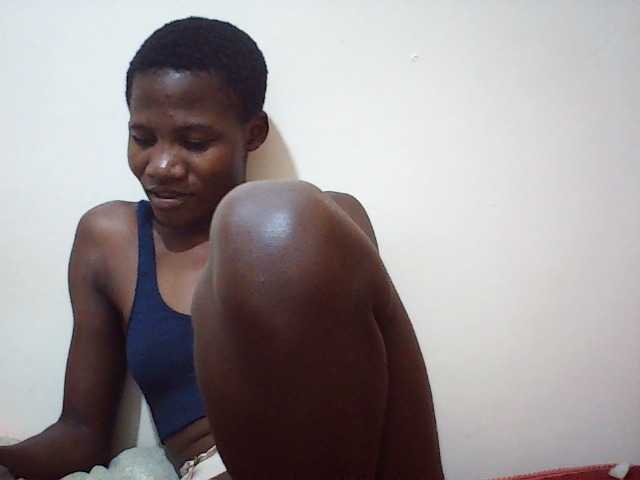 sweetlove04 live cam on BongaCams