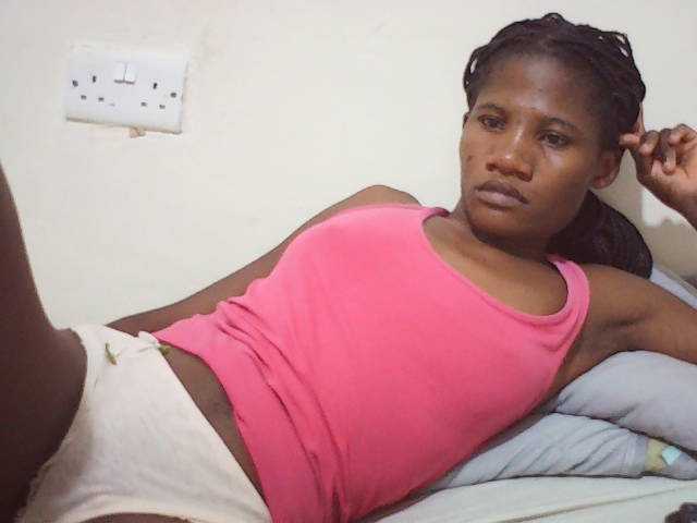 sweetlove04 live cam on BongaCams