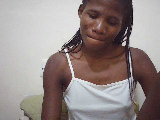 sweetlove04 live cam on BongaCams