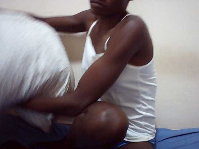 sweetlove04 live cam on BongaCams