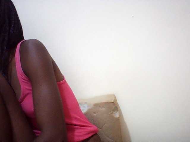sweetlove04 live cam on BongaCams