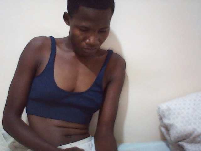 sweetlove04 live cam on BongaCams