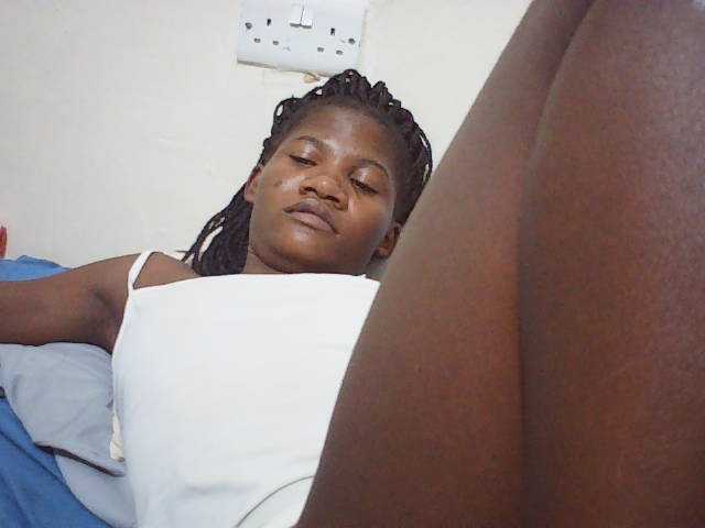 sweetlove04 live cam on BongaCams