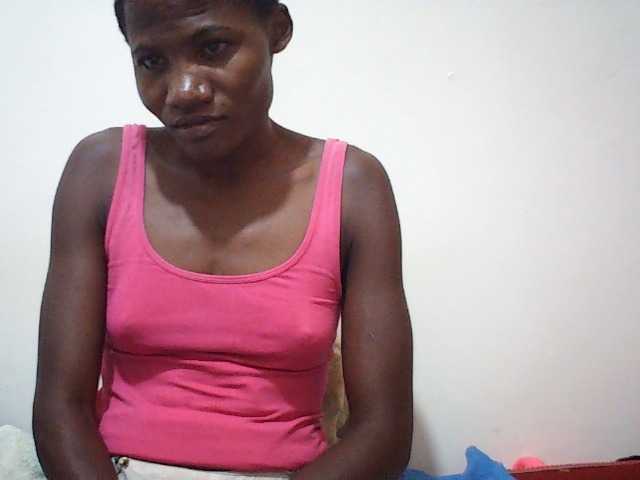 sweetlove04 live cam on BongaCams