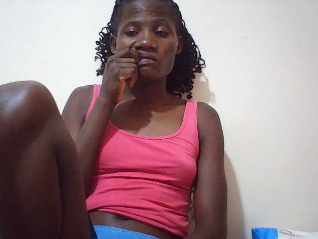 sweetlove04 live cam on BongaCams