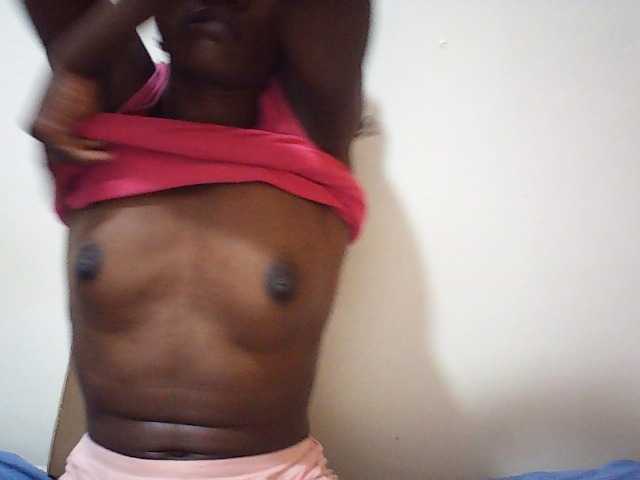 sweetlove04 live cam on BongaCams