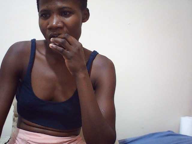 sweetlove04 live cam on BongaCams