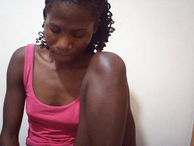 sweetlove04 live cam on BongaCams