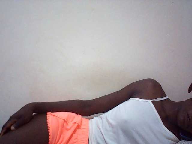 sweetlove04 live cam on BongaCams