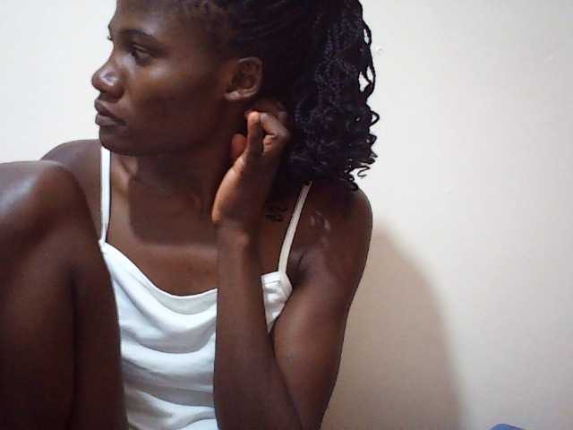 sweetlove04 live cam on BongaCams