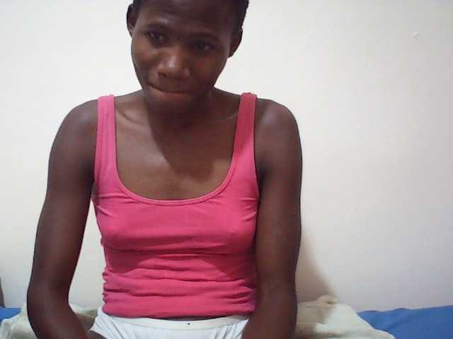 sweetlove04 live cam on BongaCams