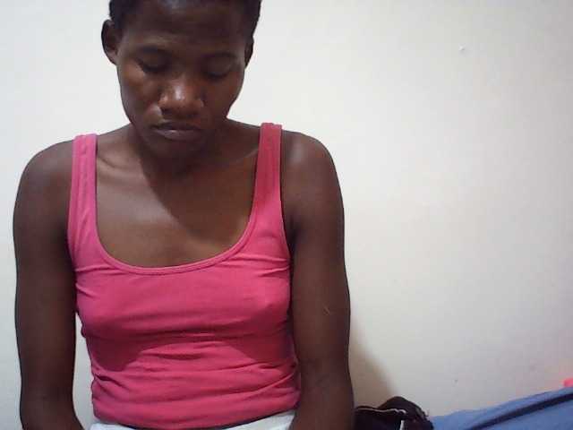 sweetlove04 live cam on BongaCams