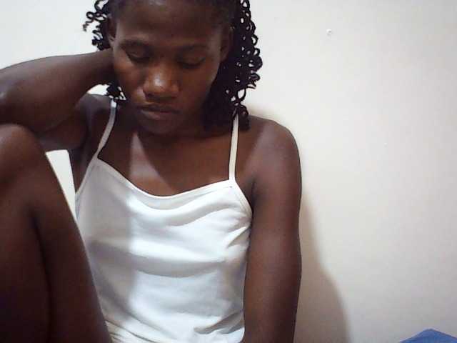 sweetlove04 live cam on BongaCams