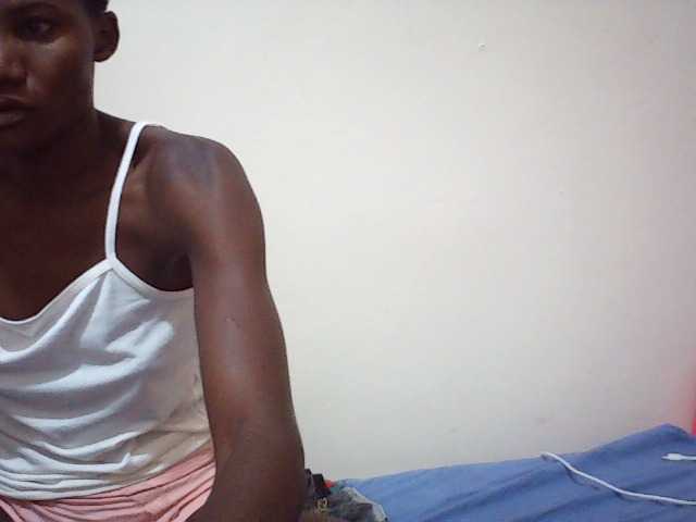 sweetlove04 live cam on BongaCams