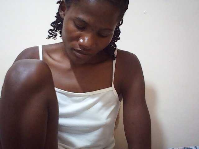 sweetlove04 live cam on BongaCams