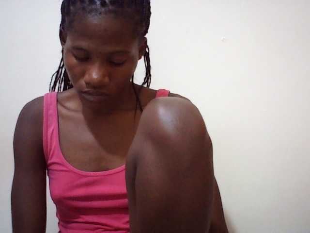 le modèle sweetlove04 est en webcam porno dans un show sur le site bongacams, il possède les tags suivants: Ebony,Brunette,Hairy