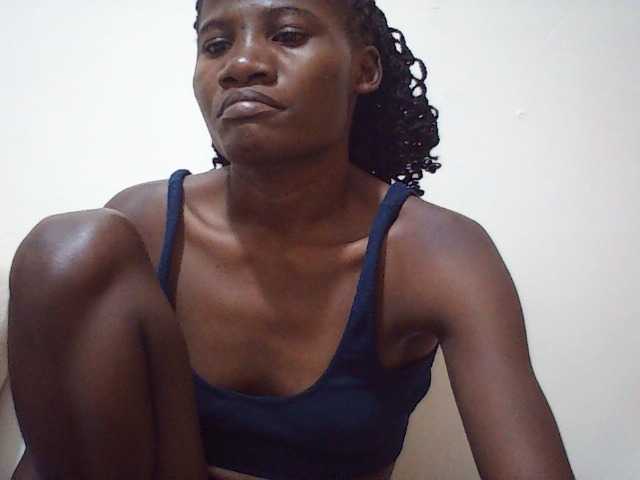 sweetlove04 live cam on BongaCams