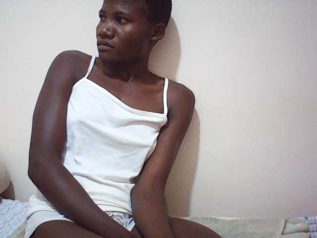 sweetlove04 live cam on BongaCams