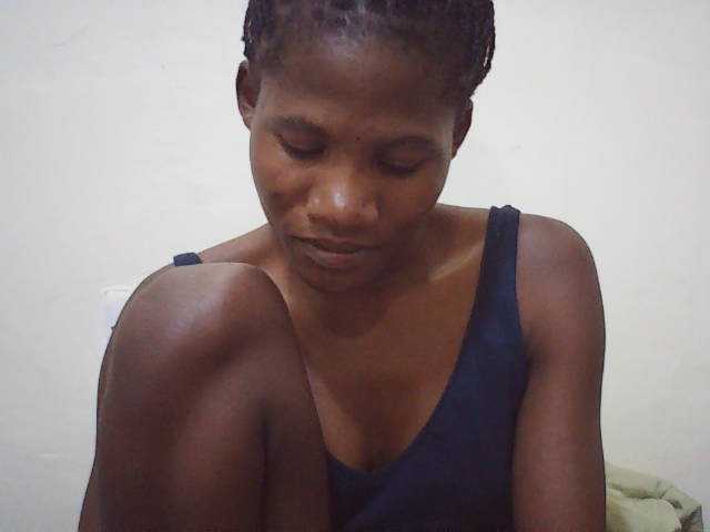 sweetlove04 live cam on BongaCams