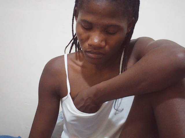 sweetlove04 live cam on BongaCams