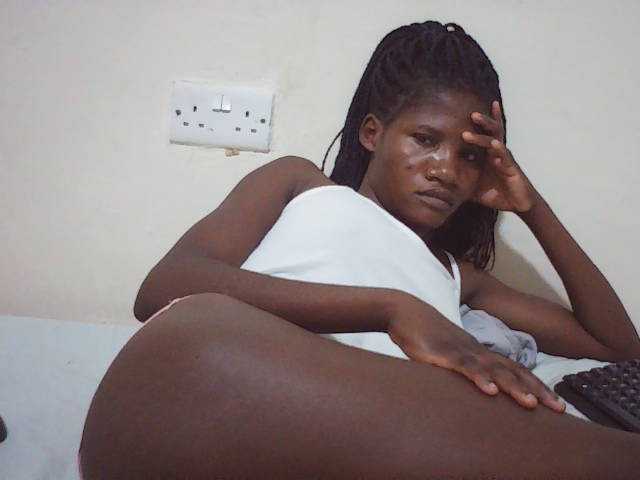 sweetlove04 live cam on BongaCams