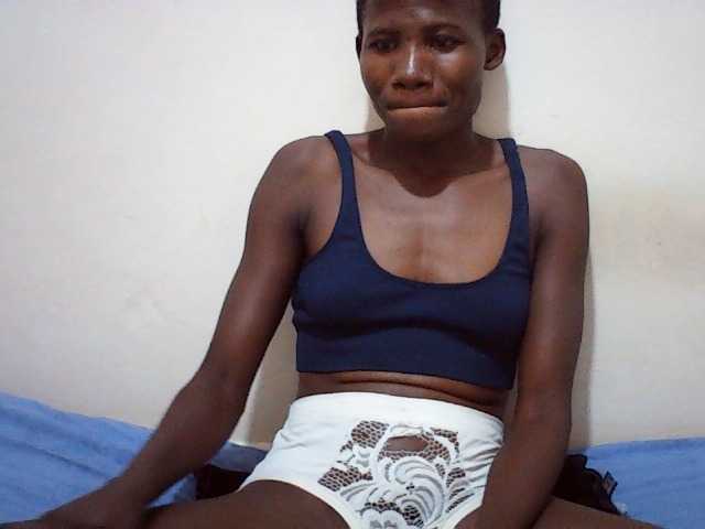 sweetlove04 live cam on BongaCams