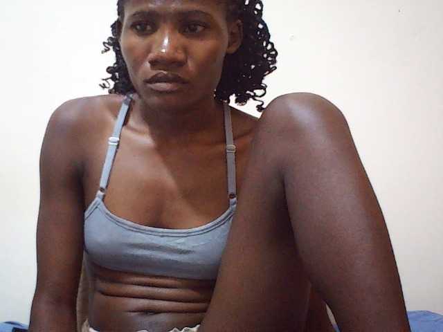 sweetlove04 live cam on BongaCams