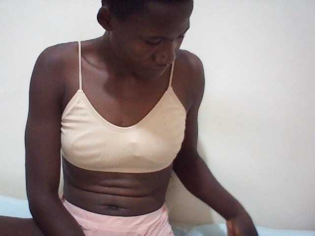 sweetlove04 live cam on BongaCams