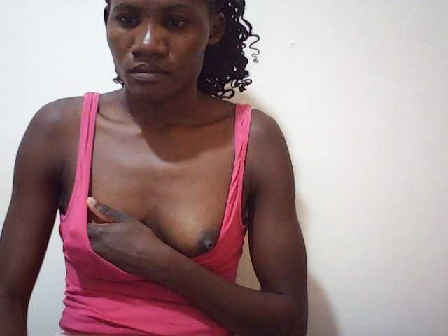sweetlove04 live cam on BongaCams