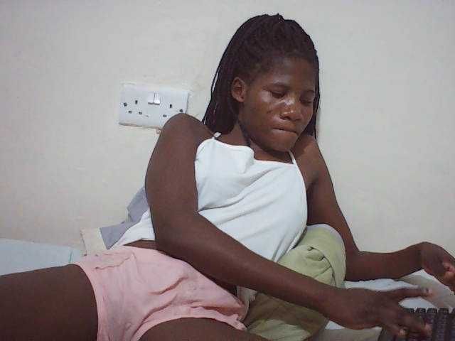 sweetlove04 live cam on BongaCams