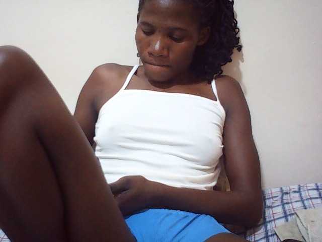 sweetlove04 live cam on BongaCams