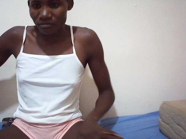 sweetlove04 live cam on BongaCams