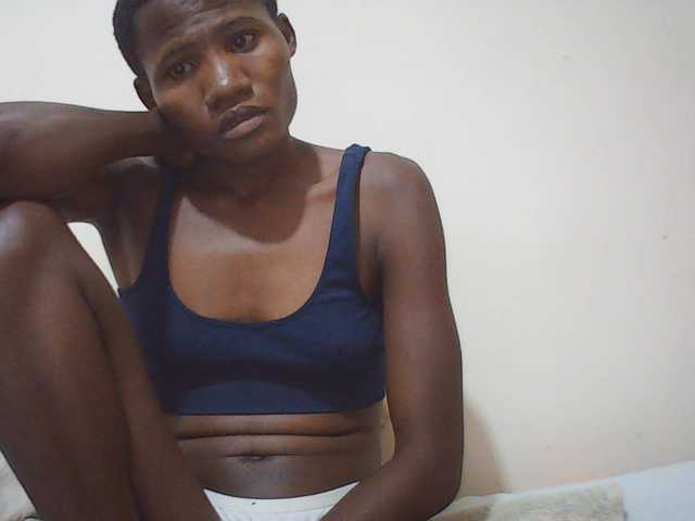 sweetlove04 live cam on BongaCams