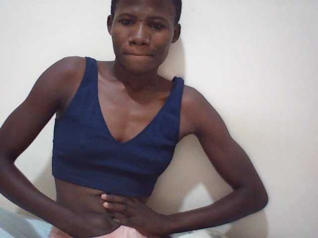 sweetlove04 live cam on BongaCams