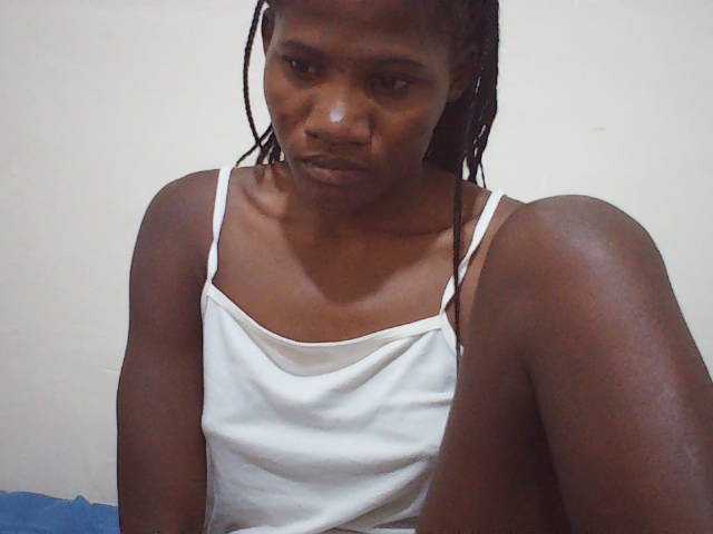 sweetlove04 live cam on BongaCams