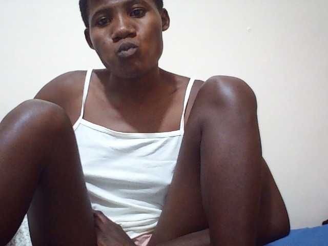 sweetlove04 live cam on BongaCams
