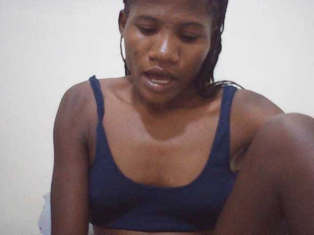 sweetlove04 live cam on BongaCams