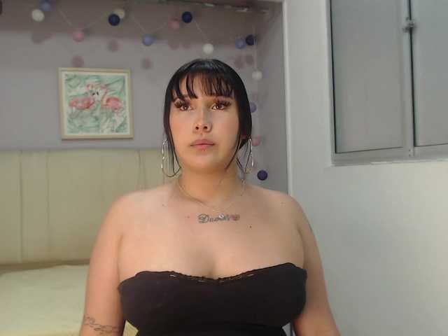 violetrouss live cam on BongaCams