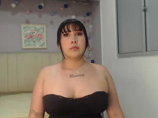 violetrouss live cam on BongaCams