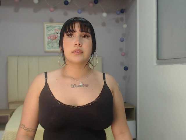 violetrouss live cam on BongaCams