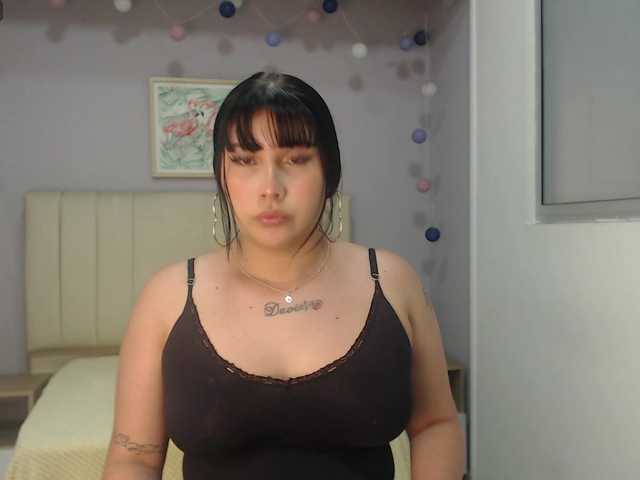 violetrouss live cam on BongaCams
